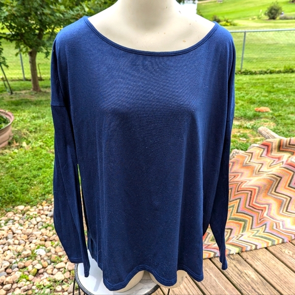 Plus size FHQ Navy Blue LS Scoopneck Lightweight Dropped Shoulder Tee Sz XL 16 - Picture 1 of 2